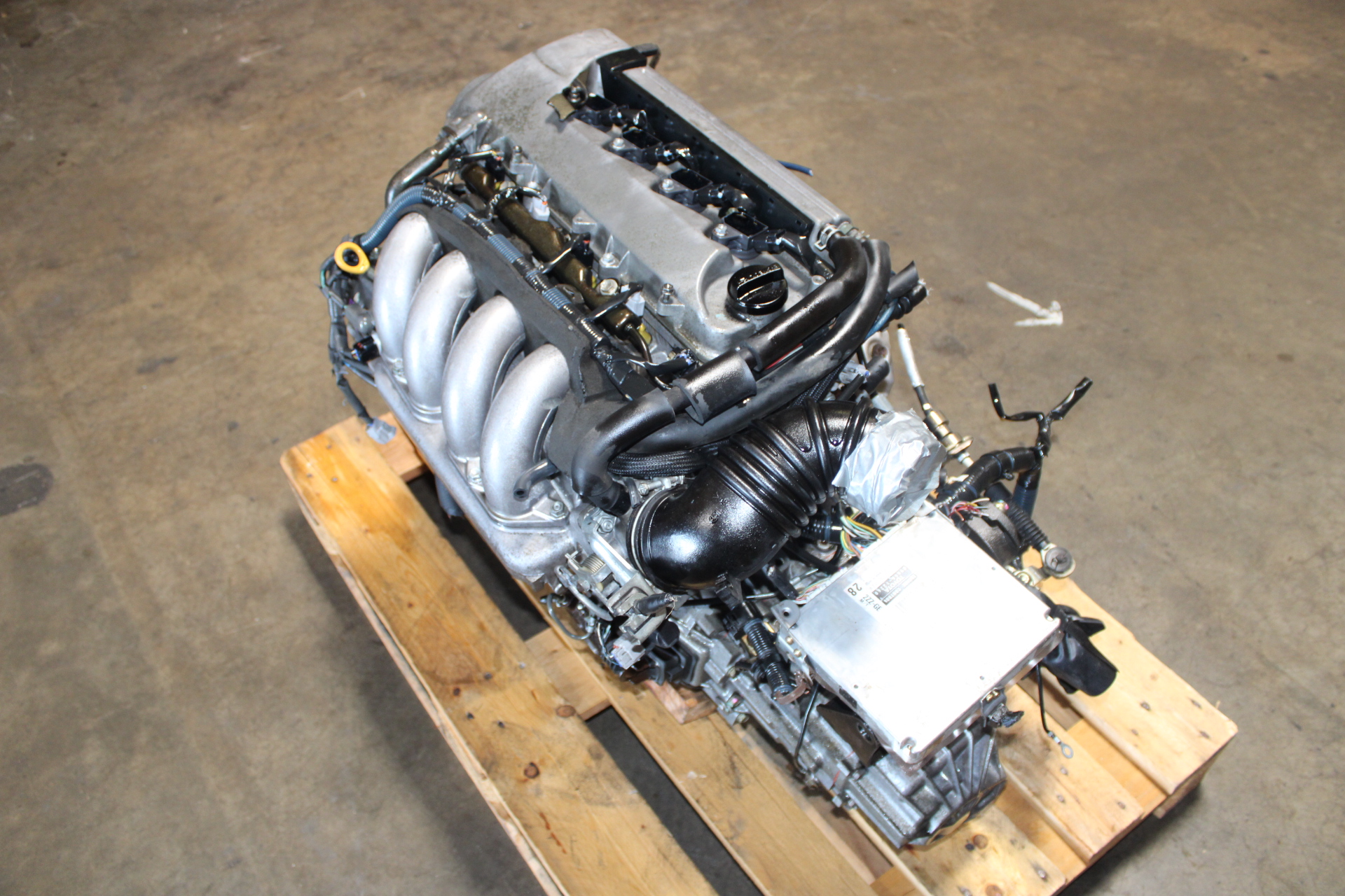 00 05 TOYOTA CELICA GTS 1.8L TWIN CAM ENGINE 6SPD MANUAL TRANS JDM